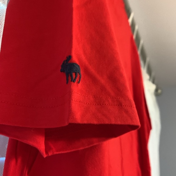 Vintage Abercrombie & Fitch Super Soft Red LogoTee - Picture 6 of 10